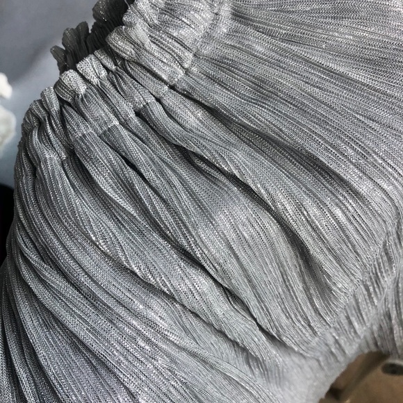 Express Silver Off-the-Shoulder Top - Picture 3 of 4